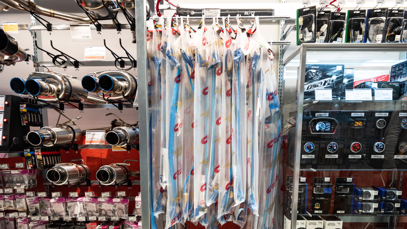Illustration for article titled A Look Inside Autobacs: Japan's Fascinating Auto Parts Megastore